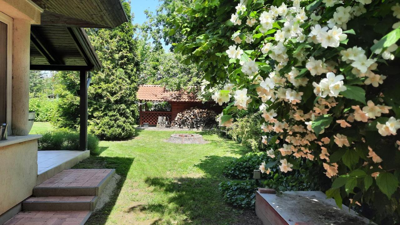 Biker Holiday Home Балатонакаратя Екстериор снимка